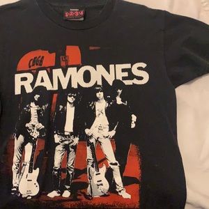 Ramones semi cropped graphic t-shirt